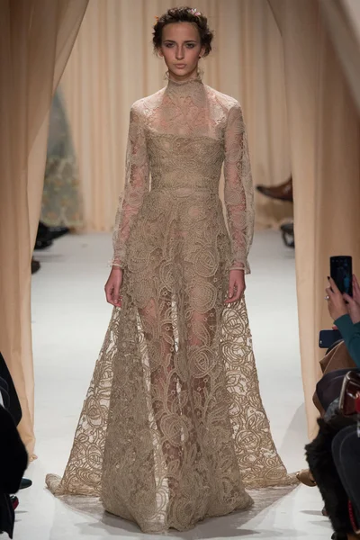 Look 29
